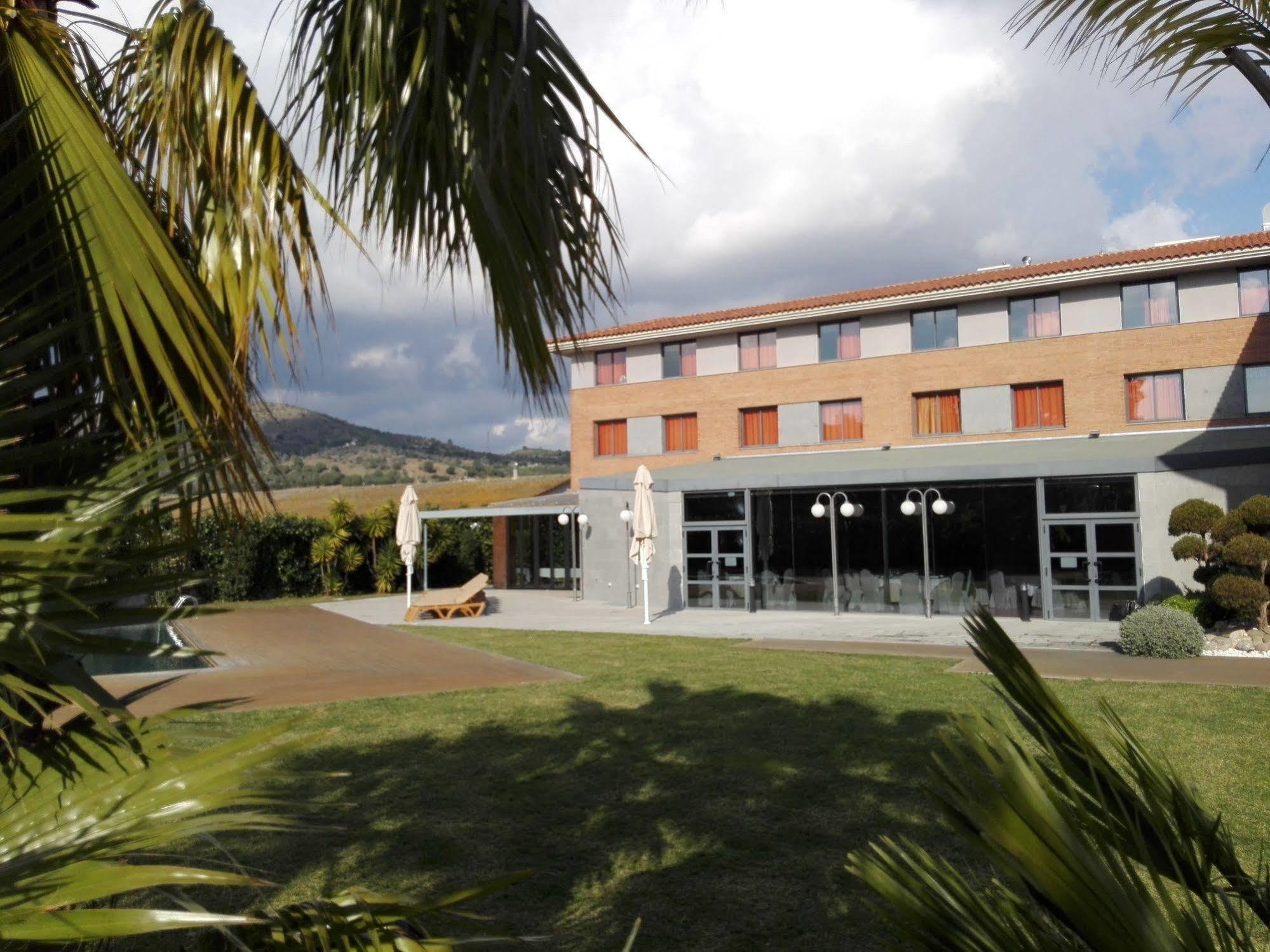 Crisol La Selva Hotel La Selva del Camp Luaran gambar